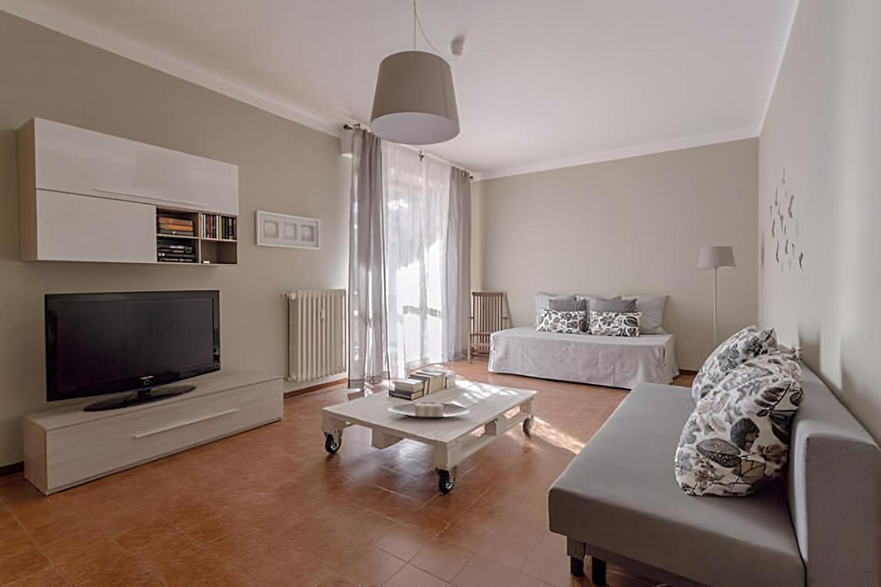 Natural Chic - Close To City Center And Beach - Parking Desenzano del Garda Exteriér fotografie
