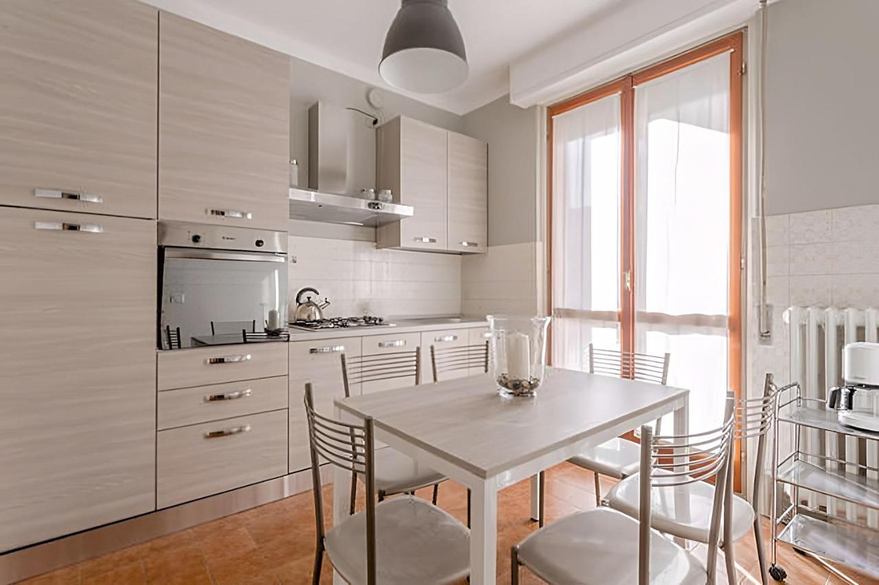 Natural Chic - Close To City Center And Beach - Parking Desenzano del Garda Exteriér fotografie
